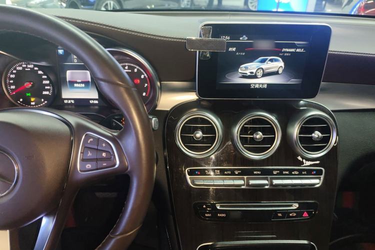 Used Mercedes-Benz GLC 2019 Facelift GLC 260 L 4MATIC Luxury Model
