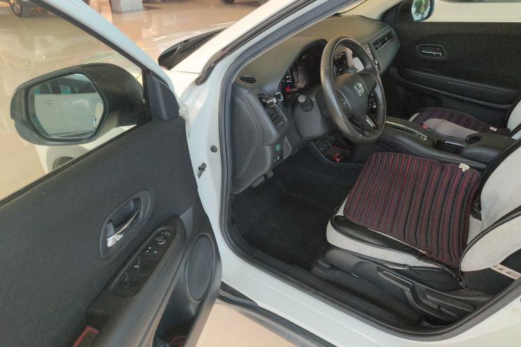 Used Honda Vezel 2015 1.5L CVT two-wheel drive Comfort trim
