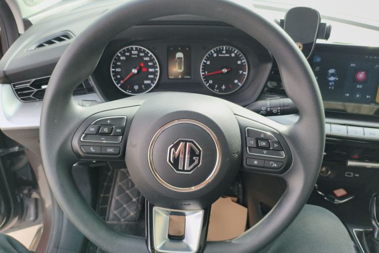 Used MG 5 2023 180 DVVT CVT Luxury Edition
