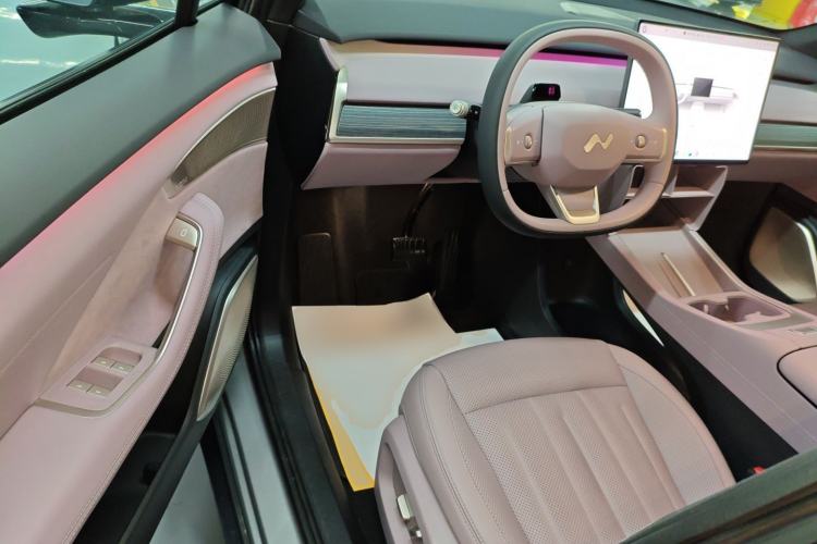 Used ONVO L60 2024 60 kWh All-Wheel Drive
