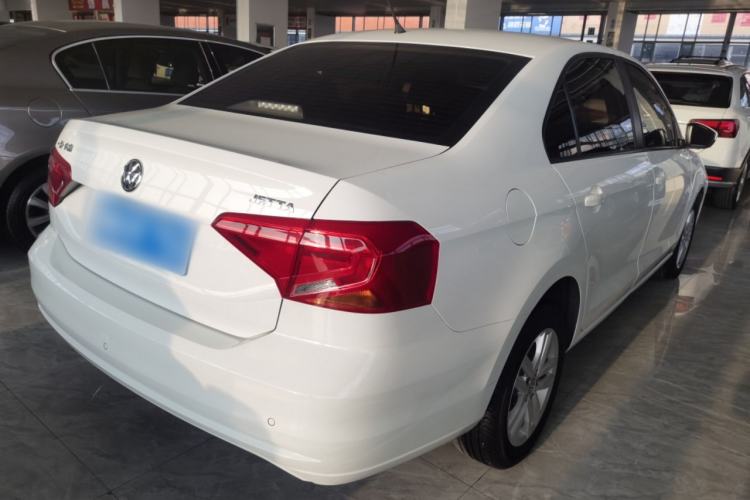 Used Volkswagen Jetta 2019 Dream Edition 1.4L Manual Fashion Version
