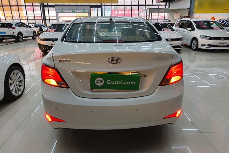 Used Hyundai Verna 2014 1.4L Manual Smart GLS Trim
