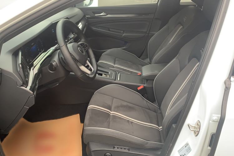 Used Volkswagen Golf 2023 280TSI DSG R-Line Lite
