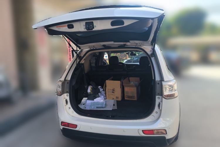 Used Mitsubishi Outlander (Import) 2014 2.4L 4x4 Deluxe Value Edition 7 Seats