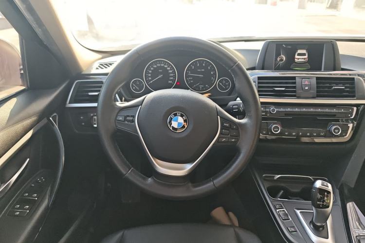 Used BMW 3 Series 2017 320Li Fashion Model
