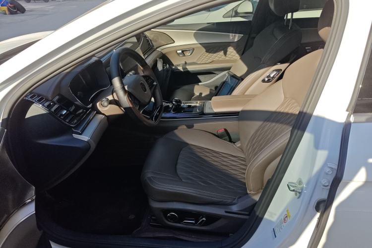 Used BYD Han 2022 EV Genesis Edition 715KM Front-Wheel-Drive Prestige Model
