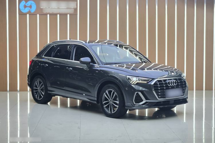 Used Audi Q3 2020 35 TFSI Ambition Dynamic Edition
