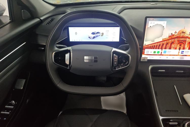 Used  L6 2025 EM-i 140km Starship Edition