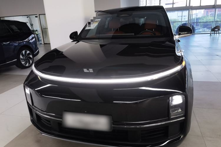 Used Li Auto L8 2023 Pro Model
