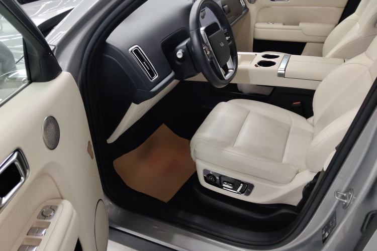 Used Li Auto L8 2024 PRO Model
