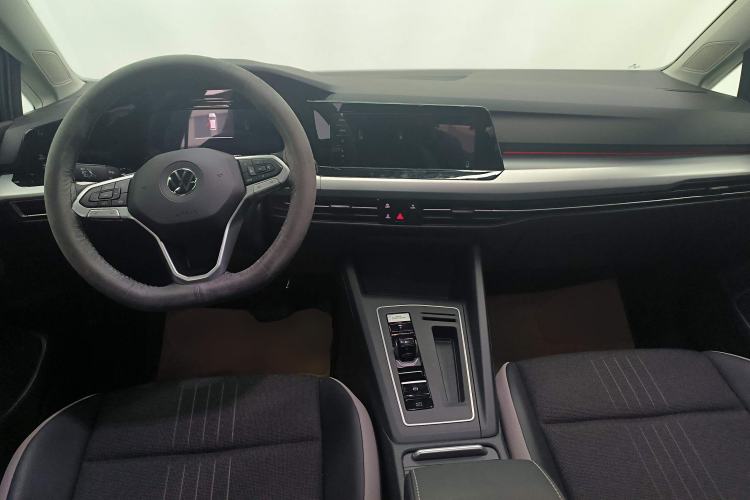 Used Volkswagen Golf 2023 Facelift 280TSI DSG Pro
