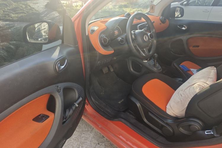 Used  fortwo 2015 1.0L 52 kW Hardtop Passion Edition
