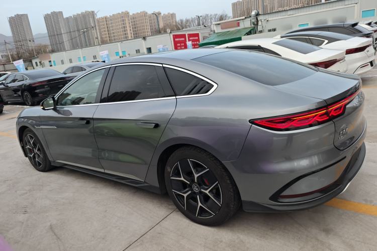 Used BYD Han 2022 EV Genesis Edition 715KM Front-Wheel-Drive Prestige Model
