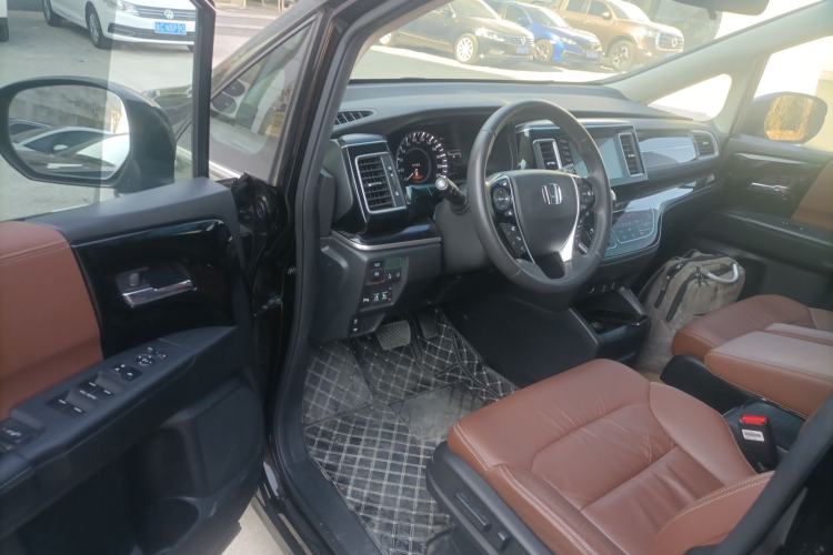 Used Honda Elysion 2019 2.0L Hybrid Supreme Edition
