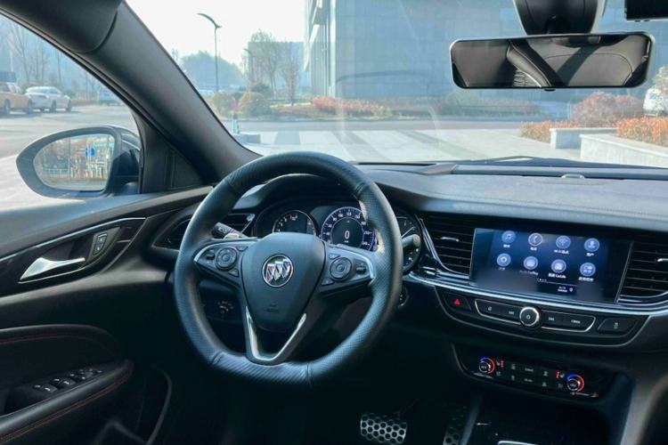 Used Buick Regal 2020 GS 28T Prestige Model
