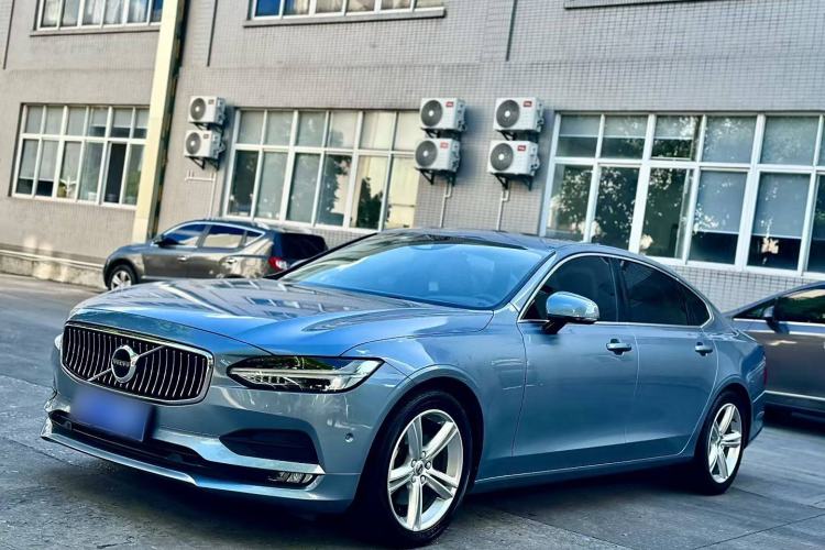 Used Volvo S90 2018 T4 Zhiyuan Edition
