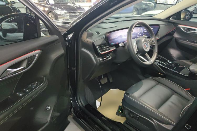 Used Buick Envision 2024 Encore Plus 28T Two-Wheel Drive Luxury Edition
