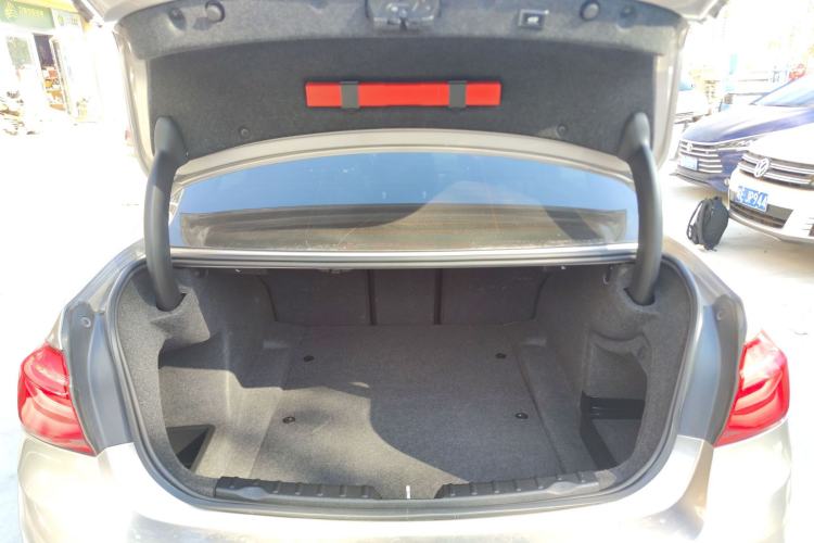 Used BMW 3 Series 2017 320Li Fashion Model
