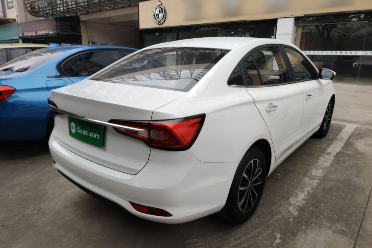 Used Roewe i5 2020 1.5L Automatic 4G Connect Luxury Flagship Edition
