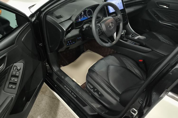 Used Toyota Avalon 2022 Dual-Engine 2.5L XLE Premium Edition
