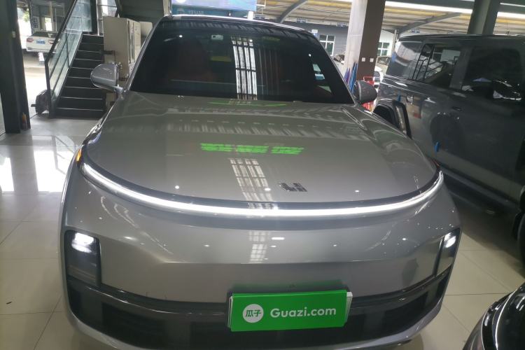 Used Li Auto L8 2023 Pro Model
