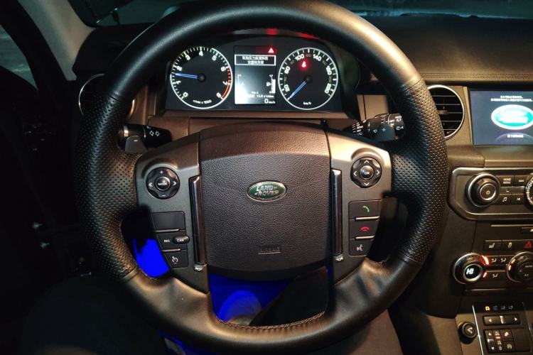 Used Land Rover Discovery 2016 3.0 SC Obsidian Black Heritage Edition SE