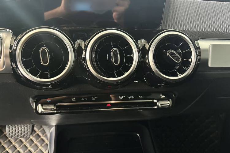 Used Mercedes-Benz GLB 2023 GLB 200 Dynamic Edition
