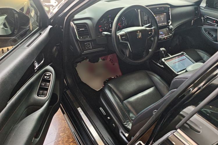 Used Toyota Crown 2015 2.0T Fashion Edition