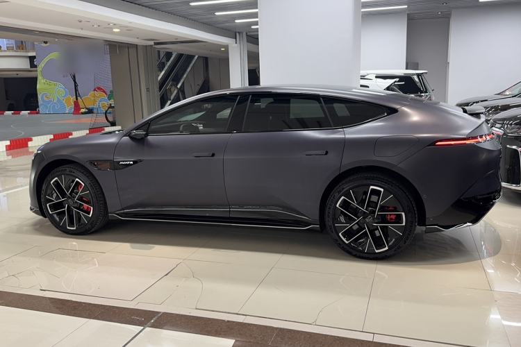 Used  12 2025 Master All-Electric Four-Wheel Drive
