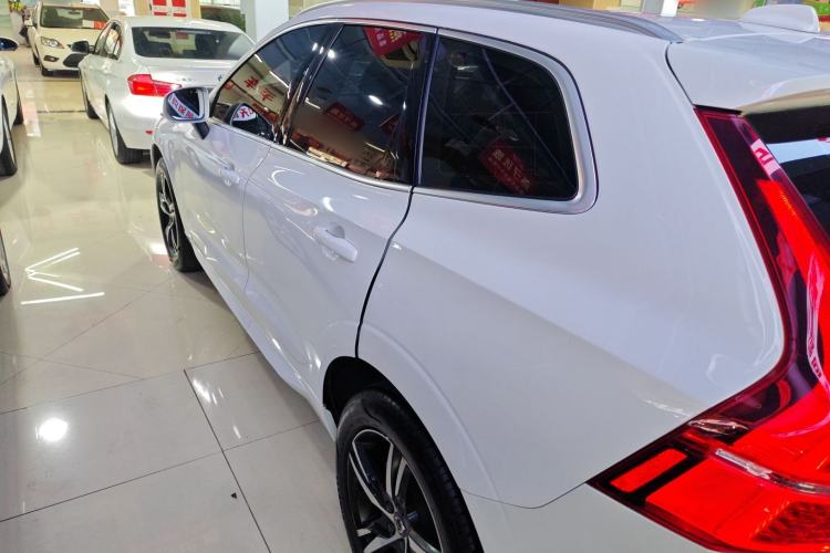 Used Volvo XC60 2018 T5 4x4 Smart & Sporty Edition
