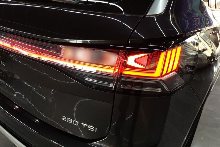 Used Volkswagen Tayron 2023 280TSI Two-Wheel-Drive Luxury Plus Advanced Version
