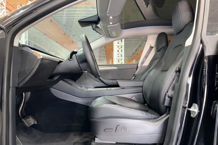 Used Tesla Model Y 2022 Rear-Wheel-Drive Version
