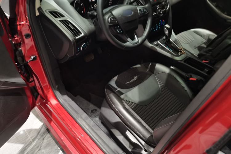 Used Ford Focus 2018 Hatchback Classic EcoBoost 180 Automatic Sport Edition