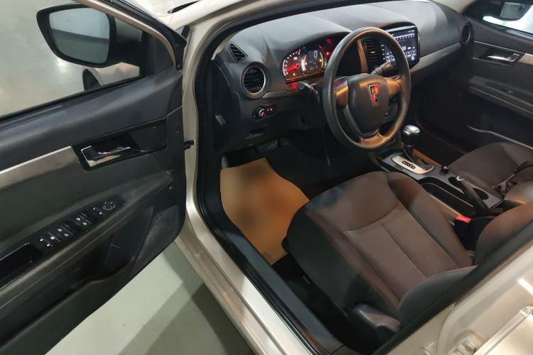 Used Roewe 350 2015 1.5L Automatic Luxury Sunroof Edition
