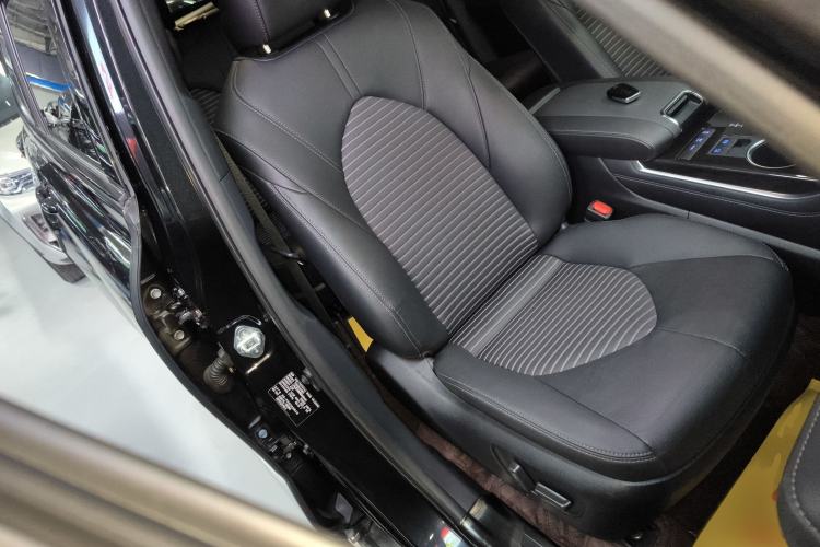 Used Toyota Crown Land Cruiser 2021 2.5L HEV Four-Wheel Drive Premium Edition
