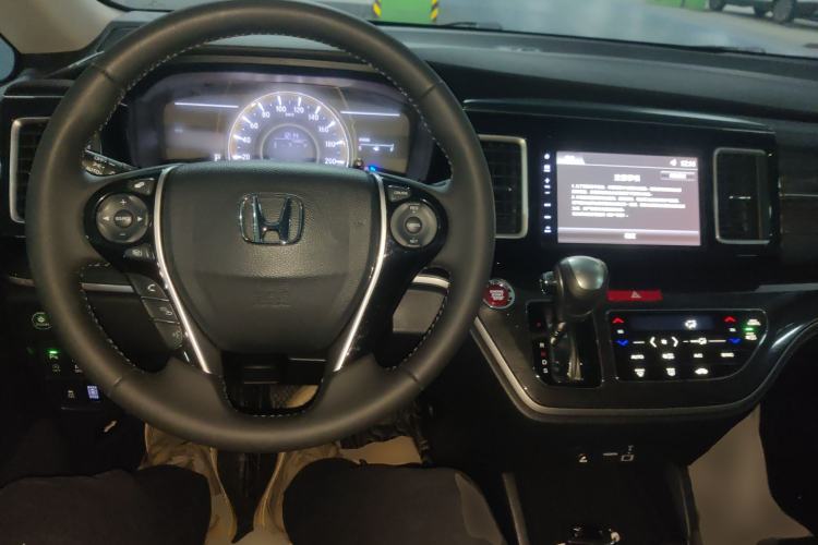 Used Honda Elysion 2016 2.4L Style Edition
