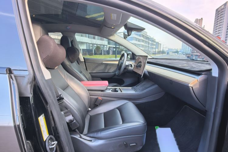 Used Tesla Model Y 2022 Rear-Wheel-Drive Version