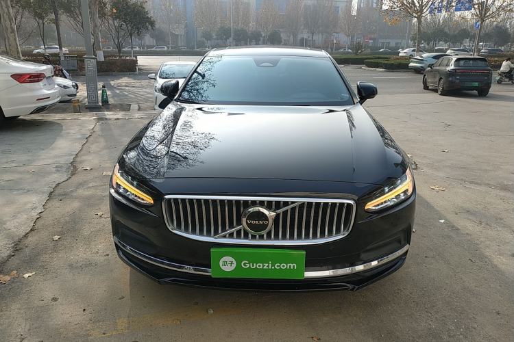 Used Volvo S90 2024 B5 Zhiyi Luxury Edition
