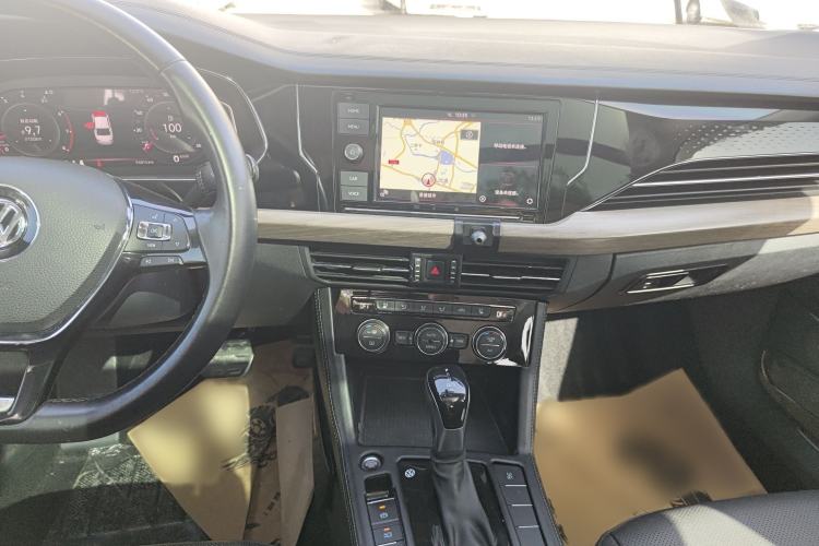 Used Volkswagen Passat 2019 330TSI Luxury Edition China VI Standard