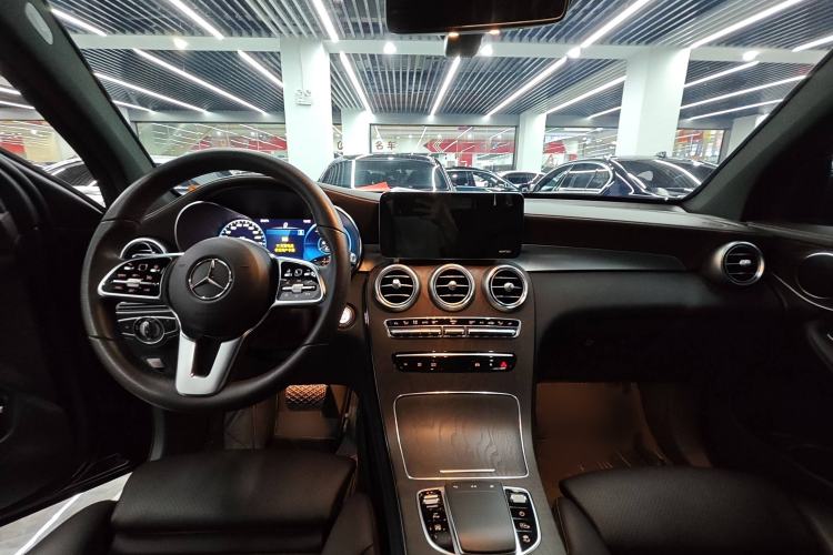 Used Mercedes-Benz GLC 2020 Facelifted GLC 260 L 4MATIC Dynamic Edition
