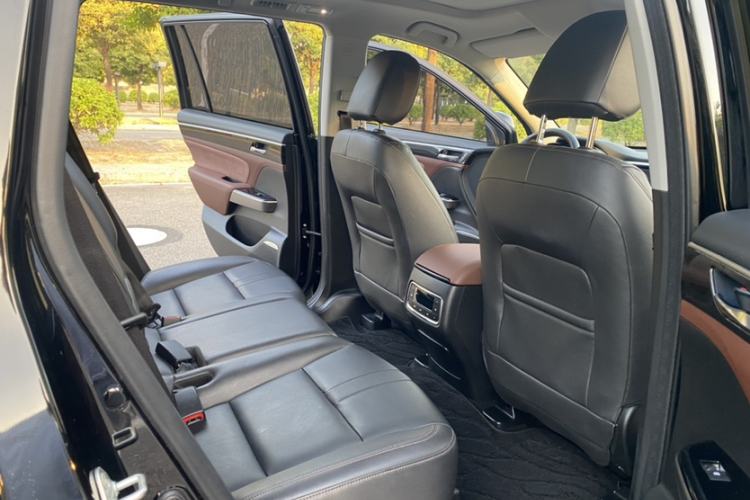 Used GAC Trumpchi GS8 2019 390T Two-Wheel Drive Luxury Smart Connectivity Version (7 Seats)