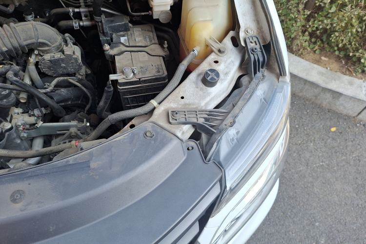 Used FORTHING Lingzhi 2019 M5L 1.6L 7-Seater Standard Model China VI
