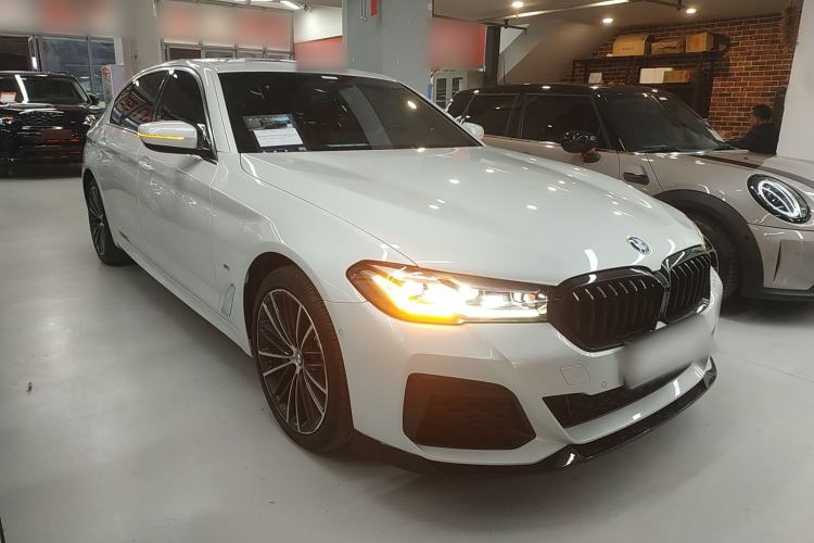 Used BMW 5 Series 2022 530Li Leading Model M Sport Package
