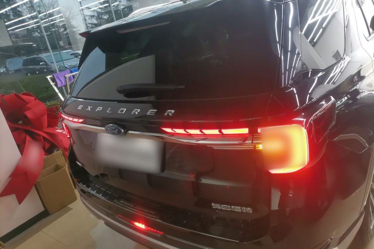 Used Ford Explorer 2023 EcoBoost 285 Rear-Drive Stylish Edition 6 Seats