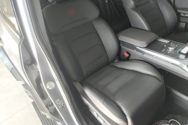 Used JETOUR Traveler 2023 2.0T All-Wheel Drive CrossPRO+
