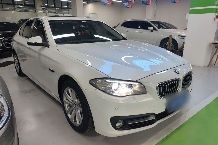 Used BMW 5 Series 2014 520i Elegant Edition

