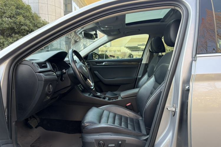 Used Skoda Superb 2016 TSI330 DSG Smart Drive Edition