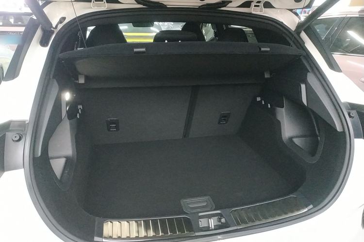 Used Lynk & Co 06 2023 Remix 1.5T Dynamic Halo
