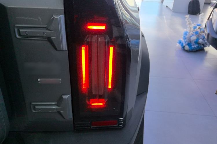 Used JETOUR Traveler 2023 2.0T All-Wheel Drive CrossPRO+
