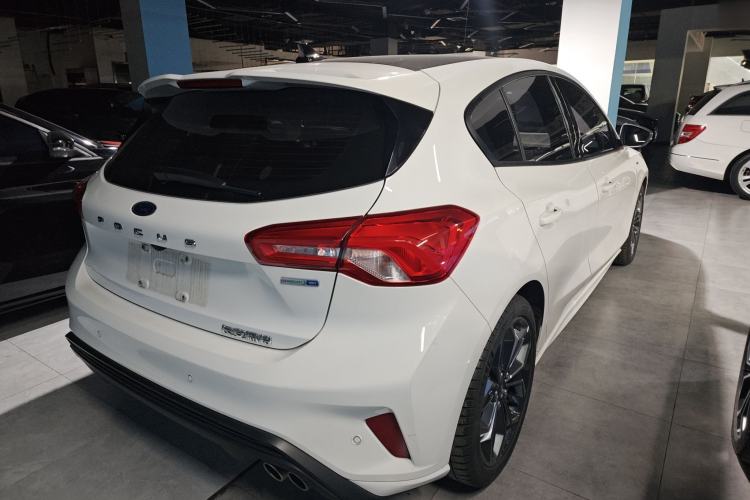 Used Ford Focus 2022 Hatchback EcoBoost 180 Automatic ST Line